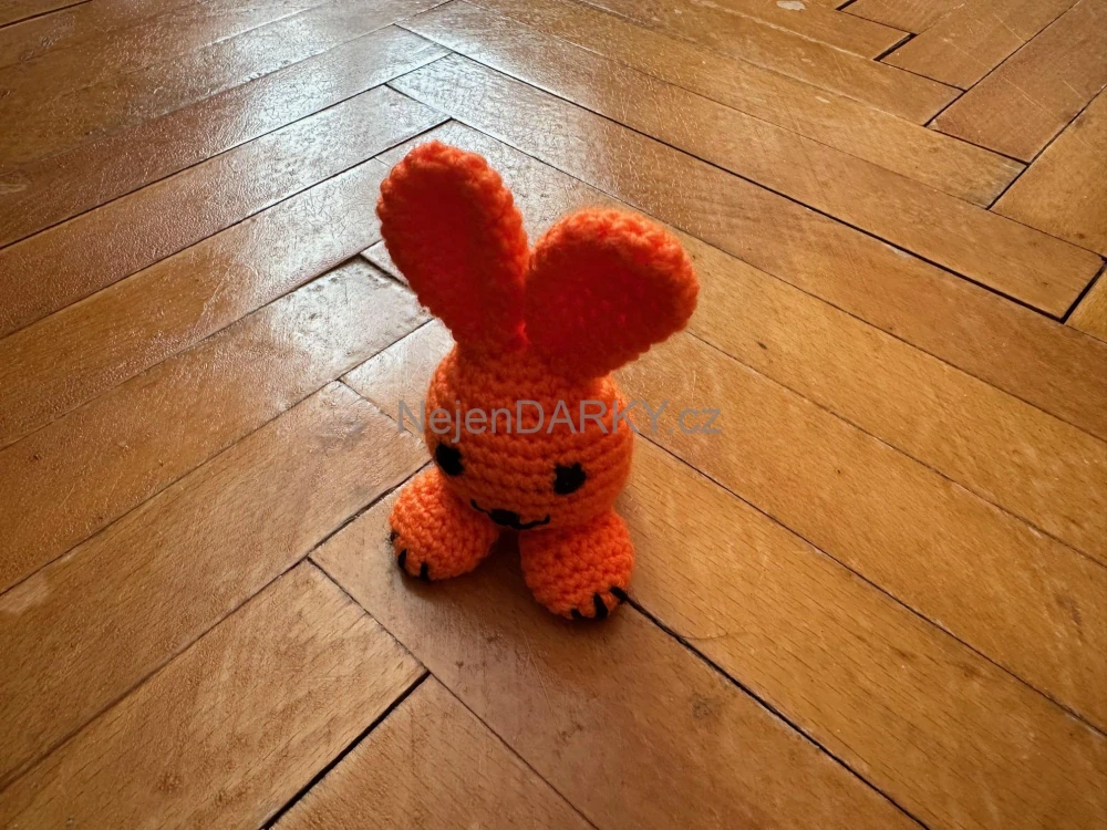 Králíček malý oranžový