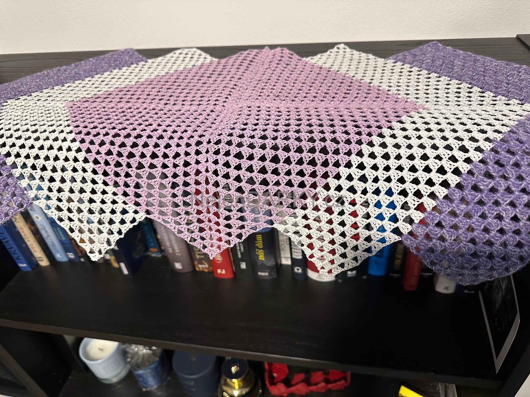 Dečka na stůl - dekorace