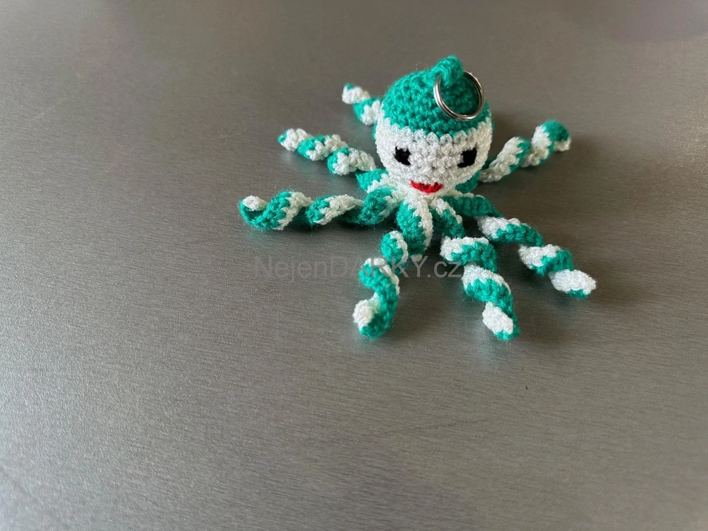 Přívěsek ke klíčům nebo na batoh