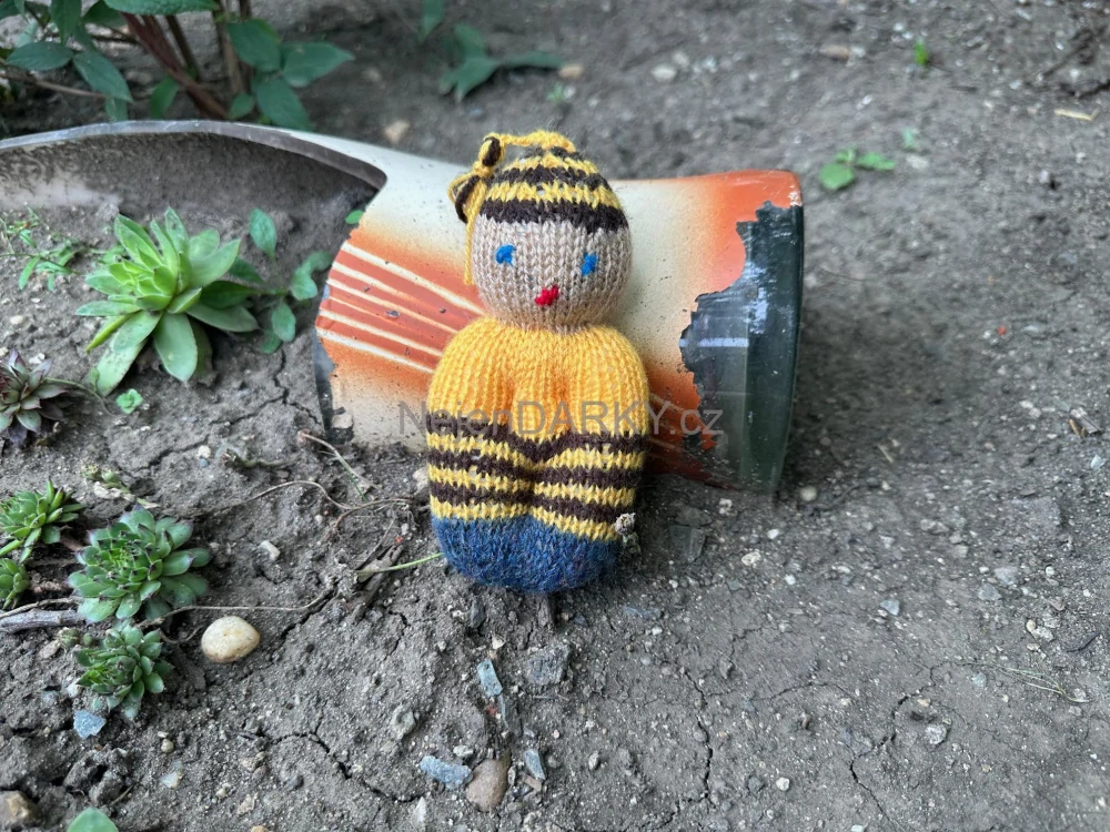 Panáček - hračka pro děti 