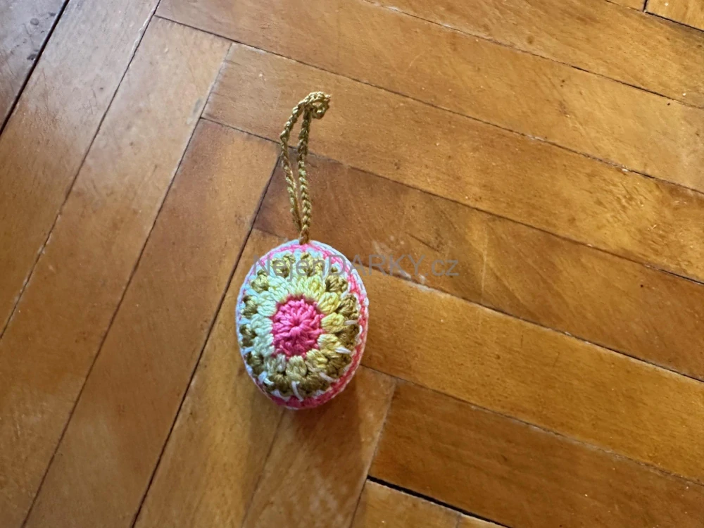 Luxusní háčkovaná kraslice