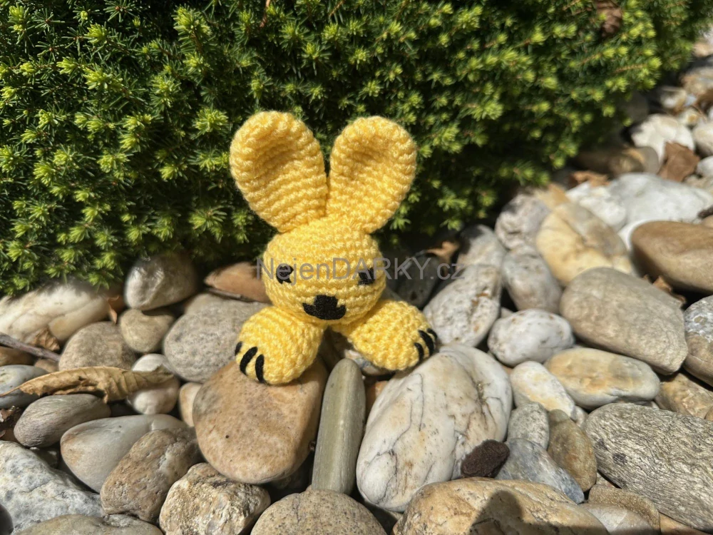 Králíček malý žlutý