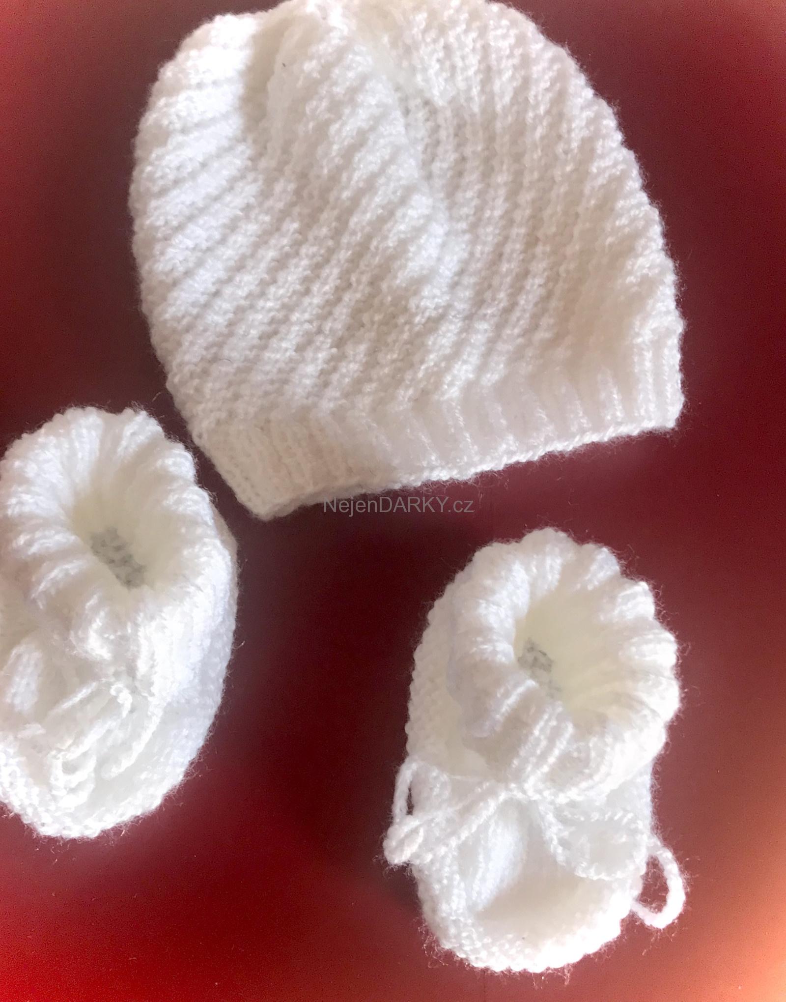 Čepička a bačkůrky věk 2-4 bílý