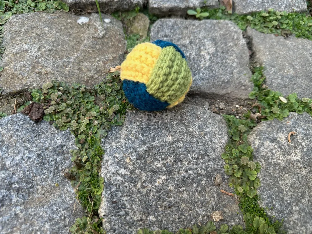 Háčkovaný míček