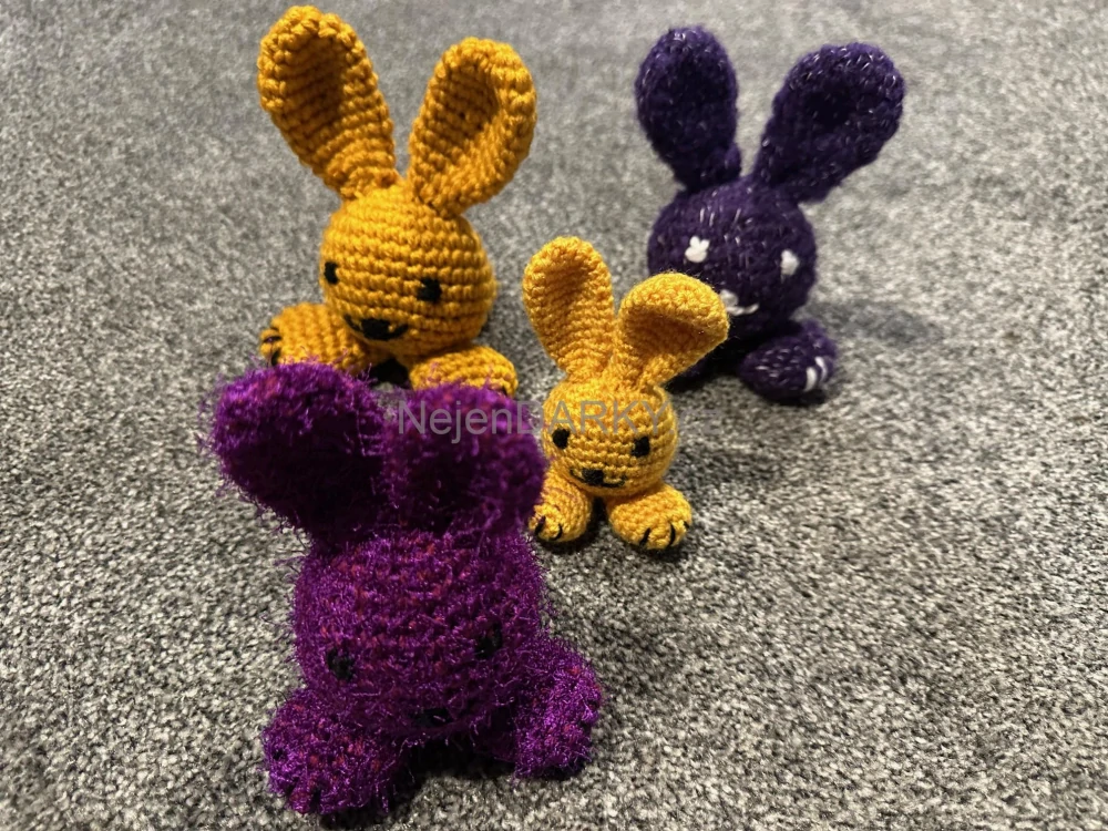 Králíček střední fialový chlupatý