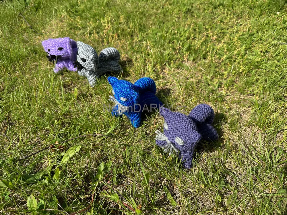 Pletená kočička - modrá - jen jeden kus