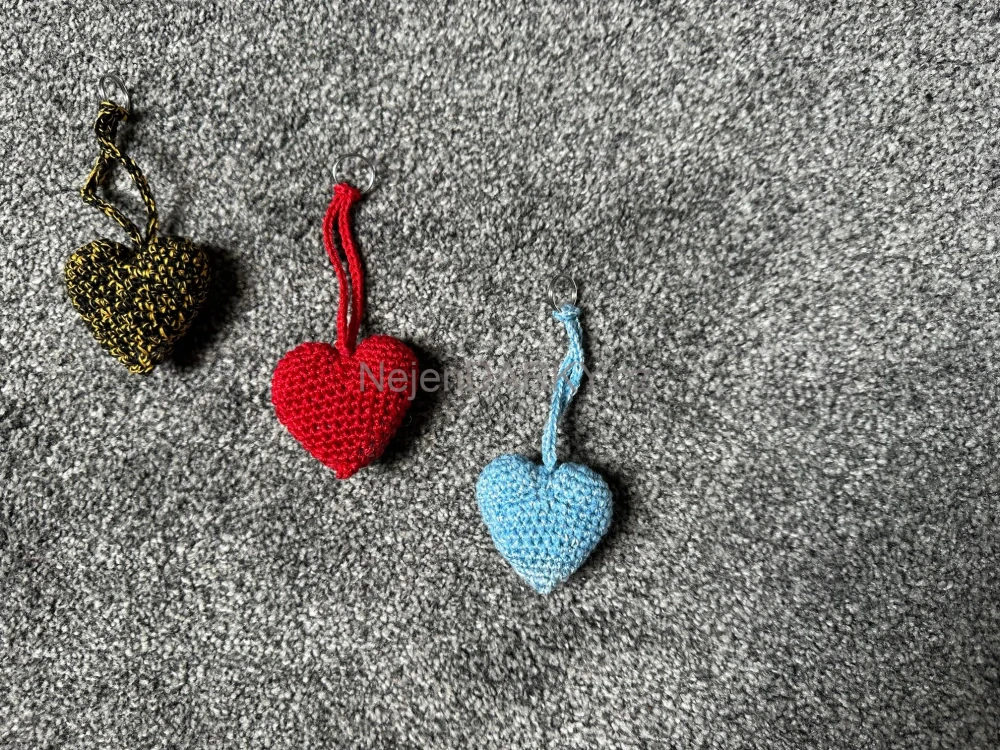 Přívěsek ke klíčům nebo na batoh - srdíčko