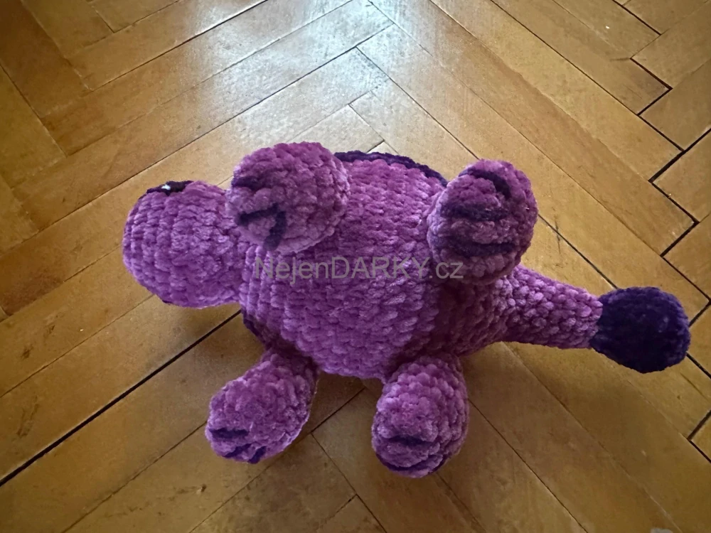 Dinosauři jako hračky! Fialový Ankylosaurus
