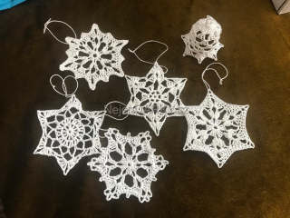 Háčkované ozdoby na stromek - set bílý