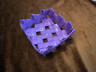 Papírový košík - lakovaný na dárky a drobnosti