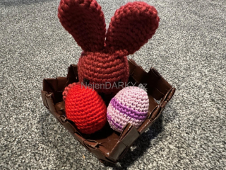 Králíček střední hnědý