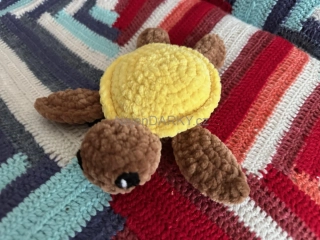 Roztomilá hebká želvička - hnědožlutá