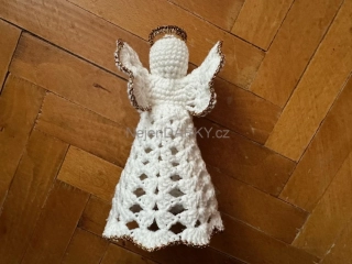 Anděl ostře zlatý