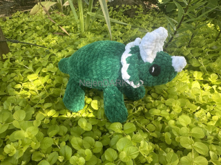 Dinosauři jako hračky! Zelený Triceratops